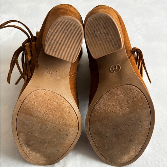DV by Dolce Vita Booties Brown Western Suede Fringe Ankle Size 7,5 - Picture 7 of 9